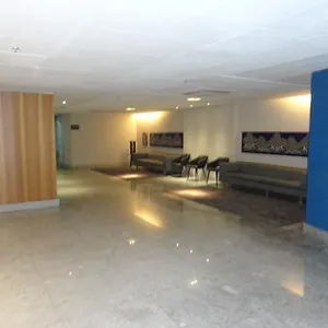 https://flat-aconchegante-boa-viagem-2-quartos.hotels-in-recife.com
